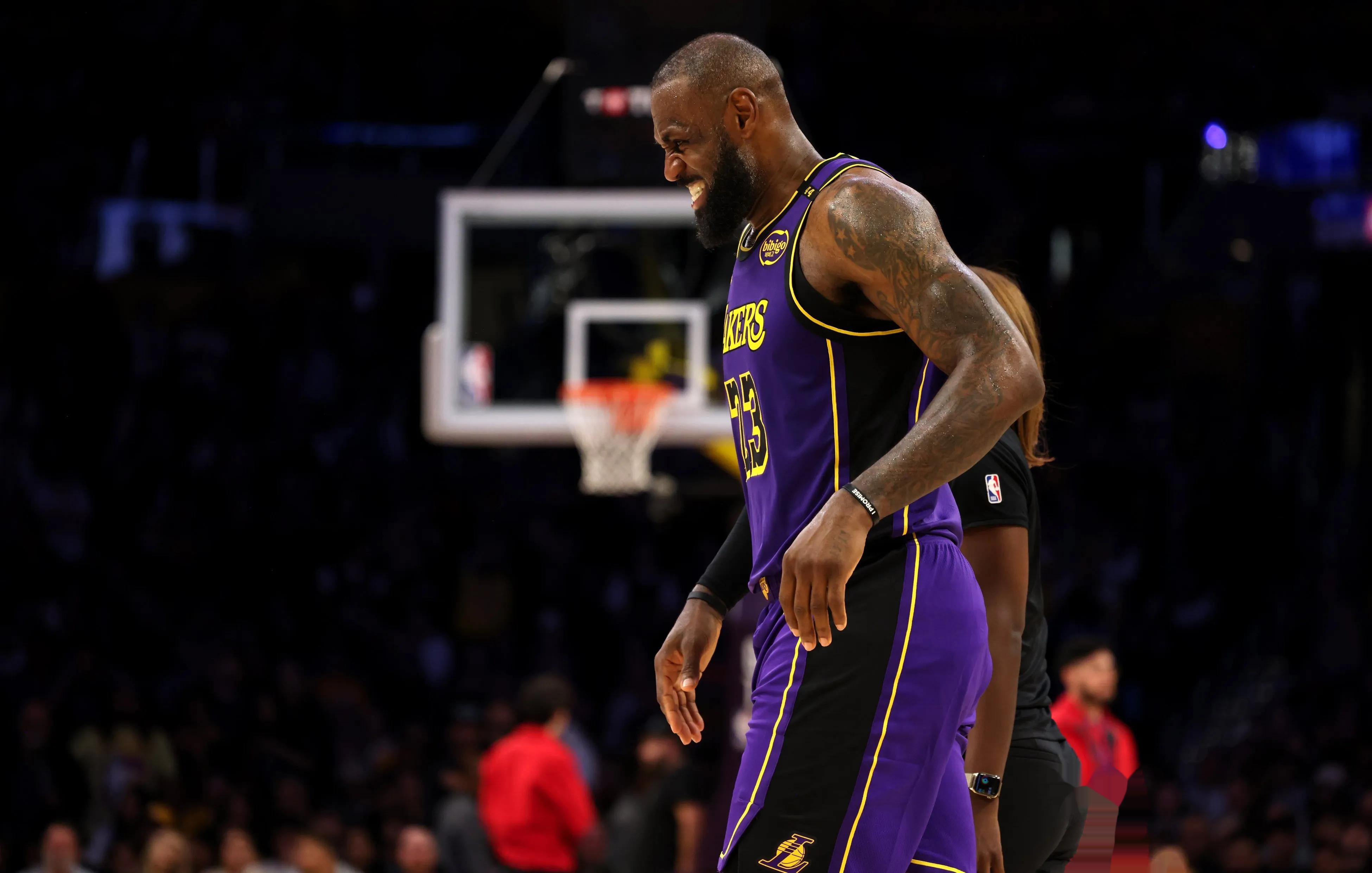 记者：张琳芃大概率还要再坚守一年，发挥老队员传帮带（记者：张琳芃大概率再战一年，继续扛起老将传帮带）