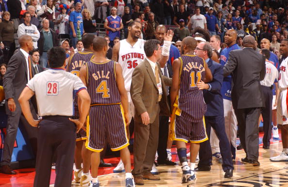 单场两红，皇马连续57个西甲主场无红牌遭终结（一役两红，皇马57场西甲主场零红纪录告破）