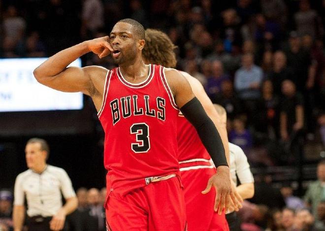 跟队记者：莱奥续约谈判还没正式开启，但俱乐部正在讨论（队记：莱奥续约谈判尚未正式启动，俱乐部已展开讨论）