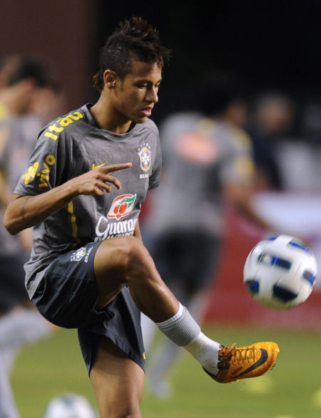 加斯佩里尼：罗马缺进球？谈冬窗为时过早，我专注于现有球员（加斯佩里尼：罗马进球乏力？谈冬窗为时尚早，我只专注眼下这批球员）