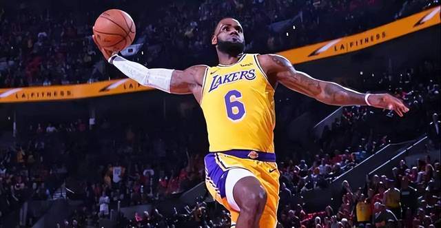 鲁媒：种种迹象表明，瓦科下赛季将继续代表泰山队征战（鲁媒：多方信号显示，瓦科下赛季仍将身披泰山战袍出战）