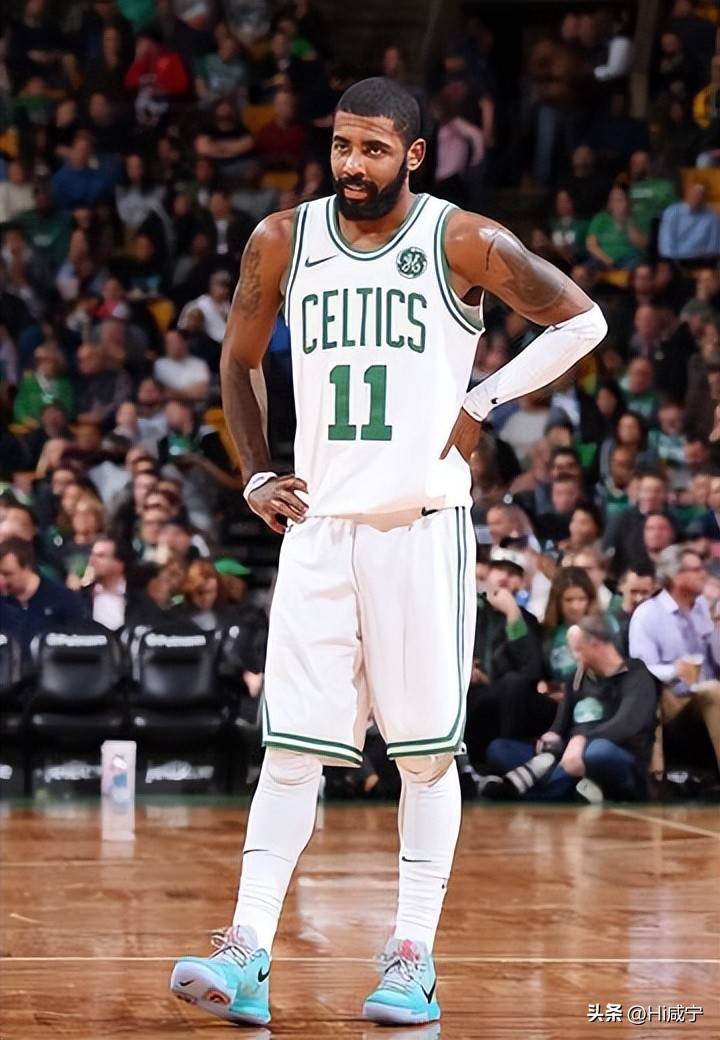 关键时刻，谁在躲？（紧要关头，谁在退缩？）