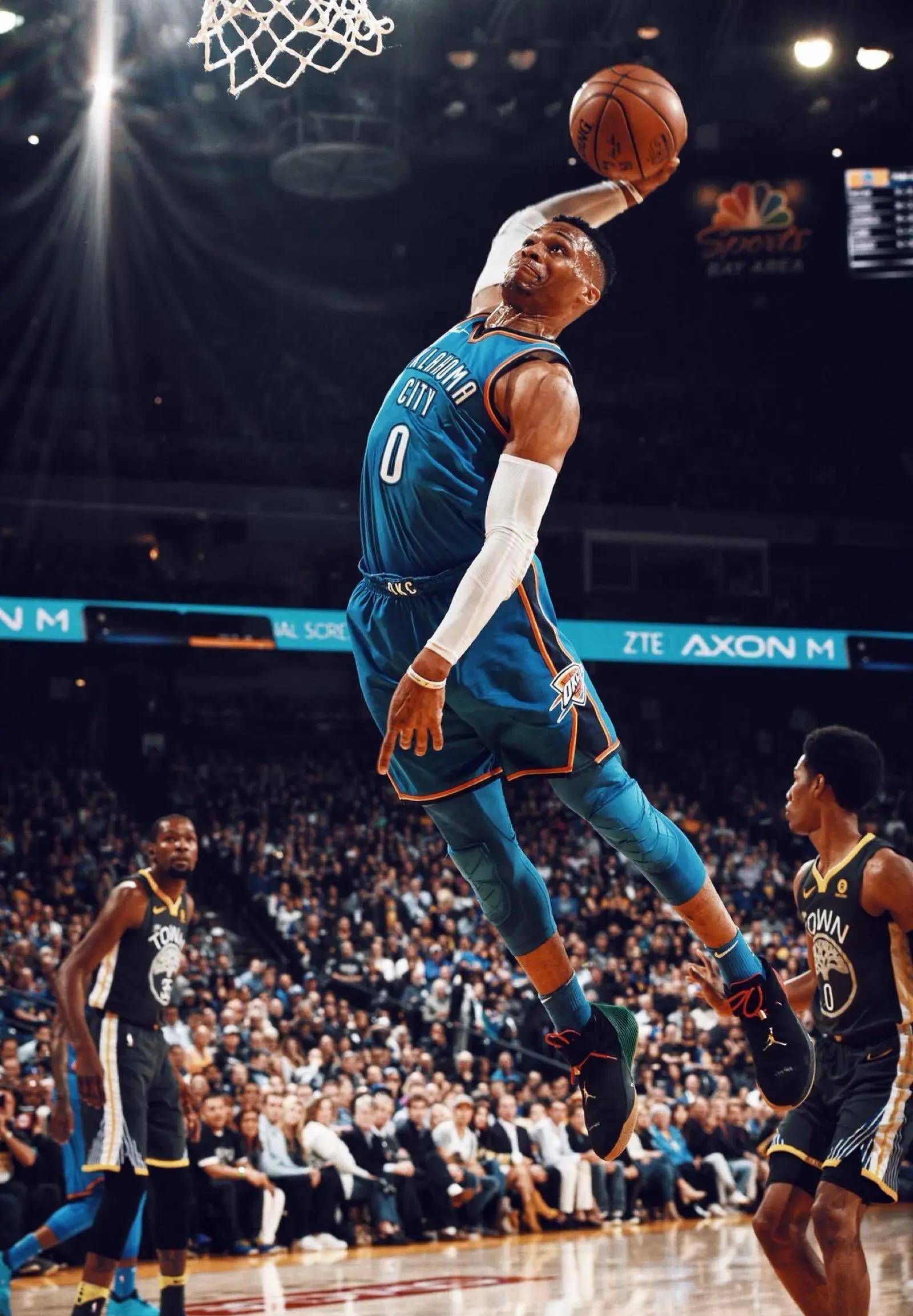 萨里：淘汰AC米兰意义重大，我们将带着斗志继续前行（萨里：淘汰AC米兰意义非凡，我们将以昂扬斗志继续前进）