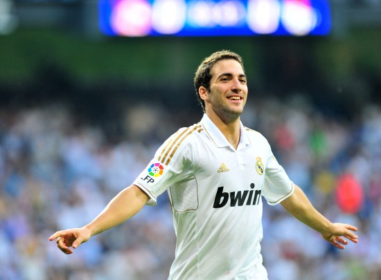 2026世界杯梅西有望超越克洛泽，因差距仅3球且小组赛好签，有望打破历史射手王纪录。（2026世界杯：梅西距克洛泽仅3球，小组利好助其冲击历史射手王）