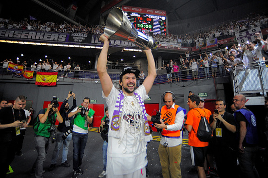 官方：今夏加盟纽卡的18岁边锋科尔德罗租借加盟比甲韦斯特洛（官宣：纽卡今夏签下的18岁边锋科尔德罗租借前往比甲韦斯特洛）